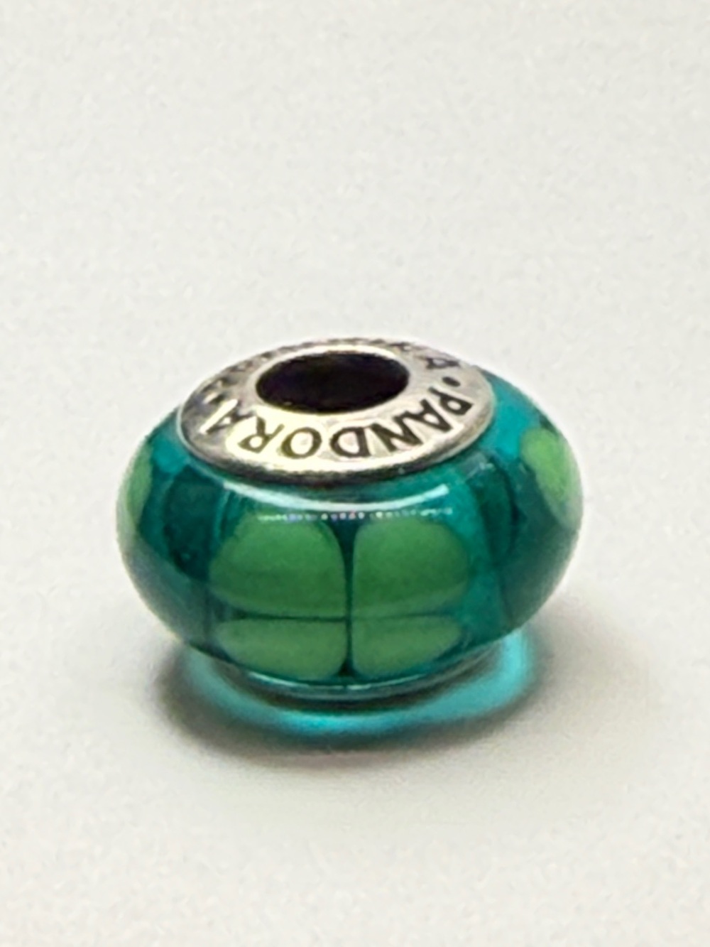 Authentic Pandora Retired Kiss Me I’m Irish Murano Glass Charm 790927